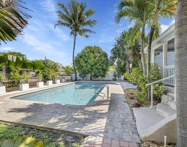 1771 Ne 35th Street - Photo Thumbnail 13