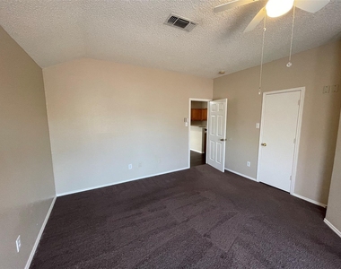 2729 Bent Brook Drive - Photo Thumbnail 11