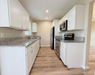 8748 Sunset Drive - Photo Thumbnail 18
