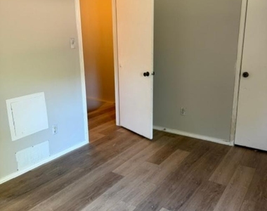 7608 Chapin Road - Photo Thumbnail 8