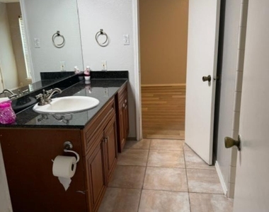 7608 Chapin Road - Photo Thumbnail 11