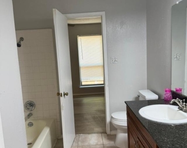 7608 Chapin Road - Photo Thumbnail 12