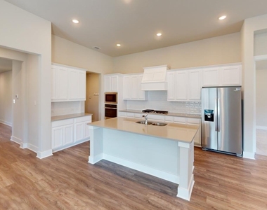 2600 Briarhurst Court - Photo Thumbnail 2