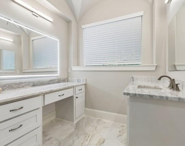 6700 Herbert Road - Photo Thumbnail 14