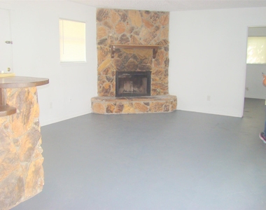 1506 N Preston Street - Photo Thumbnail 9