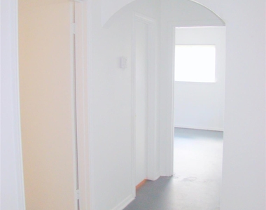 1506 N Preston Street - Photo Thumbnail 14
