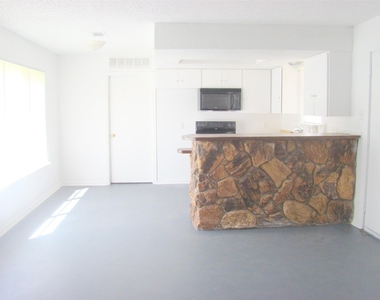 1506 N Preston Street - Photo Thumbnail 4