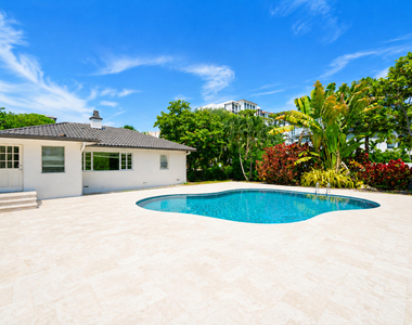 400 E Royal Palm Road - Photo Thumbnail 8
