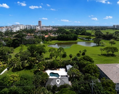 400 E Royal Palm Road - Photo Thumbnail 5