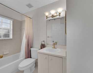 5361 Nw 90th Avenue - Photo Thumbnail 12