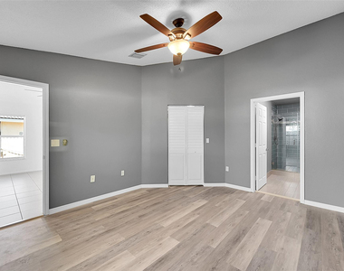 5361 Nw 90th Avenue - Photo Thumbnail 20