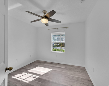 5361 Nw 90th Avenue - Photo Thumbnail 11