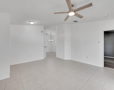 5361 Nw 90th Avenue - Photo Thumbnail 24