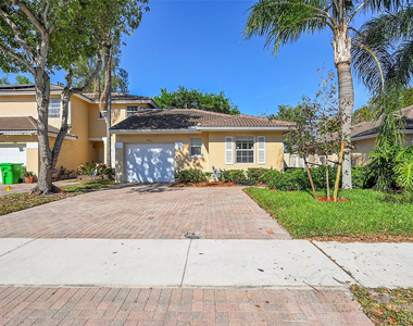 5361 Nw 90th Avenue - Photo Thumbnail 1