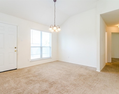 1513 S 3rd Street S - Photo Thumbnail 8