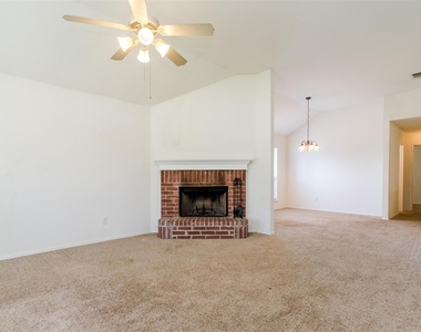 1513 S 3rd Street S - Photo Thumbnail 4