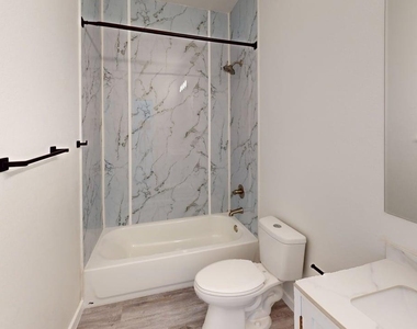 6702 S Lancaster Road - Photo Thumbnail 13