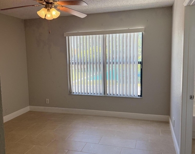 1440 Lake Crystal Drive - Photo Thumbnail 4