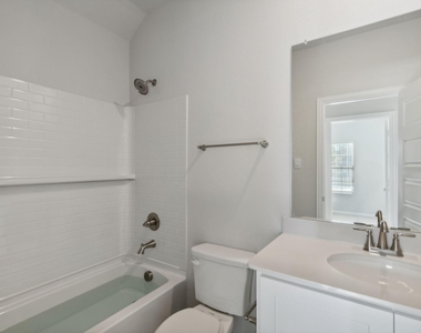 1907 Rolling Ridge Drive - Photo Thumbnail 3
