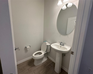 8191 Cinch Way - Photo Thumbnail 6