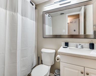 305 Westover Drive - Photo Thumbnail 14