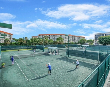 2727 N Ocean Boulevard - Photo Thumbnail 36