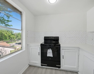 3350 Grafton Avenue - Photo Thumbnail 3