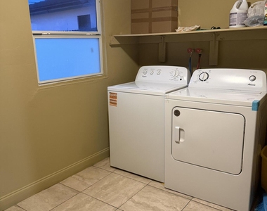 4011 Sw 28th Street - Photo Thumbnail 4