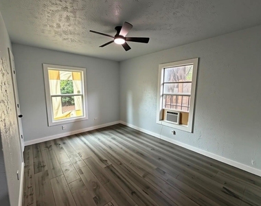 2738 Lawrence Street - Photo Thumbnail 4