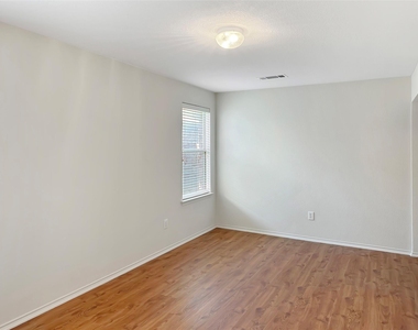 3457 Newgate Street - Photo Thumbnail 12