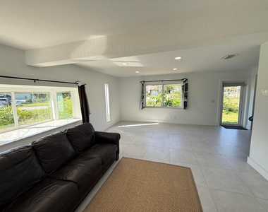 5814 Se Orange Blossom Trail - Photo Thumbnail 10