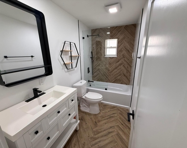 5814 Se Orange Blossom Trail - Photo Thumbnail 29