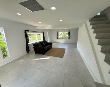 5814 Se Orange Blossom Trail - Photo Thumbnail 7