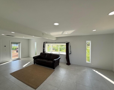 5814 Se Orange Blossom Trail - Photo Thumbnail 11