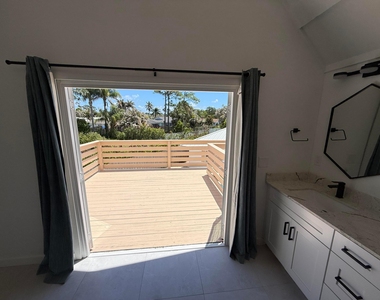 5814 Se Orange Blossom Trail - Photo Thumbnail 18