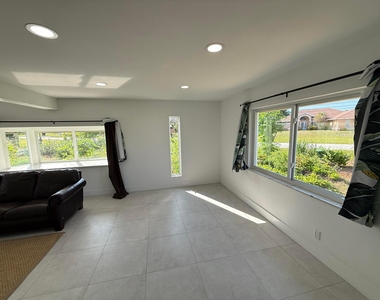 5814 Se Orange Blossom Trail - Photo Thumbnail 9