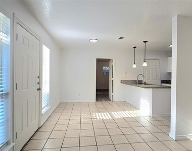 5017 Chapman Street - Photo Thumbnail 2