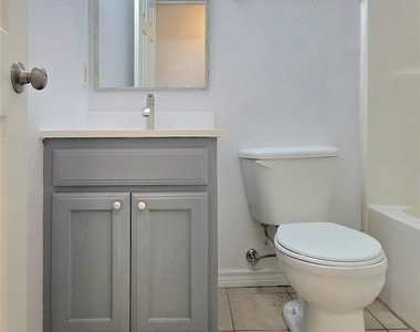 5017 Chapman Street - Photo Thumbnail 20