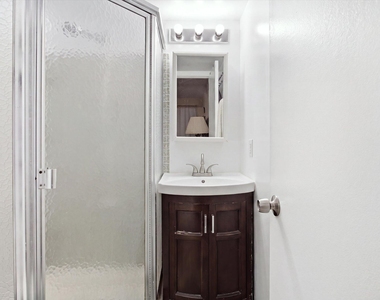 600 Sw 2nd Avenue - Photo Thumbnail 10