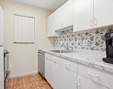 600 Sw 2nd Avenue - Photo Thumbnail 8