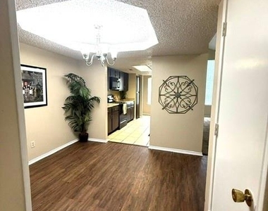 4316 Columbus Trail - Photo Thumbnail 3