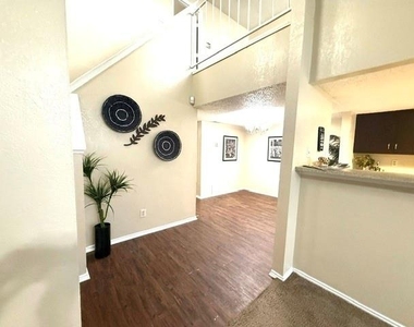 4316 Columbus Trail - Photo Thumbnail 2