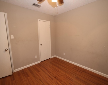 4360 Mesa Drive - Photo Thumbnail 22