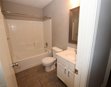 4360 Mesa Drive - Photo Thumbnail 19