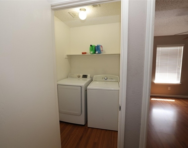 4360 Mesa Drive - Photo Thumbnail 18