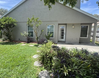12804 Maribou Circle - Photo Thumbnail 10