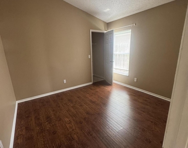 12804 Maribou Circle - Photo Thumbnail 3