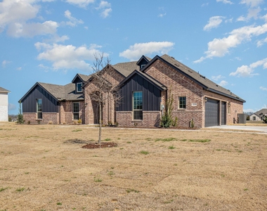 720 Candace Drive - Photo Thumbnail 33