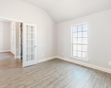 720 Candace Drive - Photo Thumbnail 19