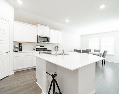 555 Delaware Road - Photo Thumbnail 20